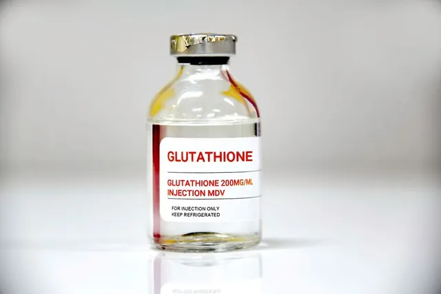 how to take collagen glutathione pills Its really beneficial to take glutathione and collagen together. They  complement each other, with glutathione primarily aiding in detoxification  and skin brightening while collagen focuses on skin